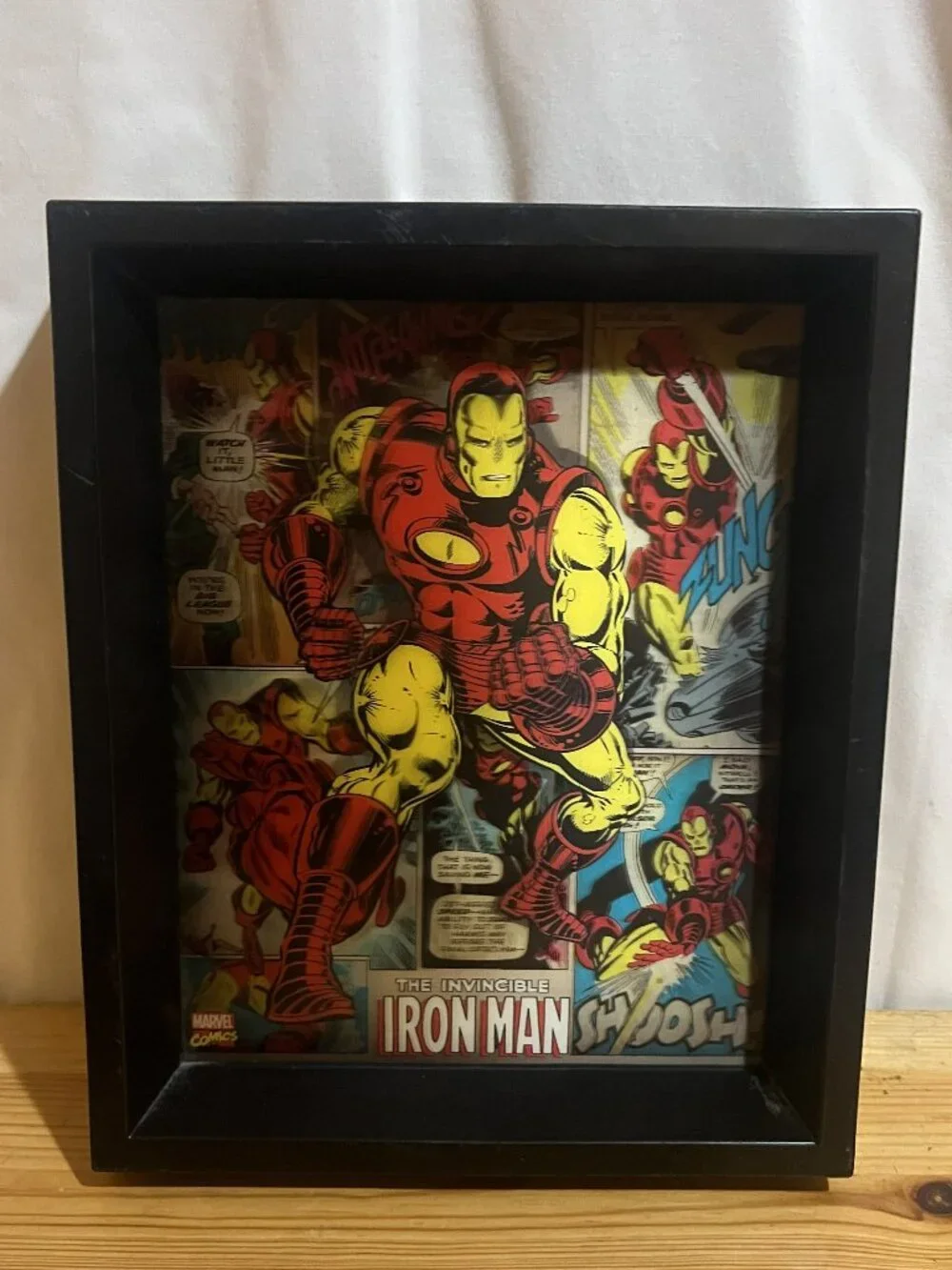 Marvel The Invincible Iron Man Superhero 3D Hologram Picture w/ Black Frame Used